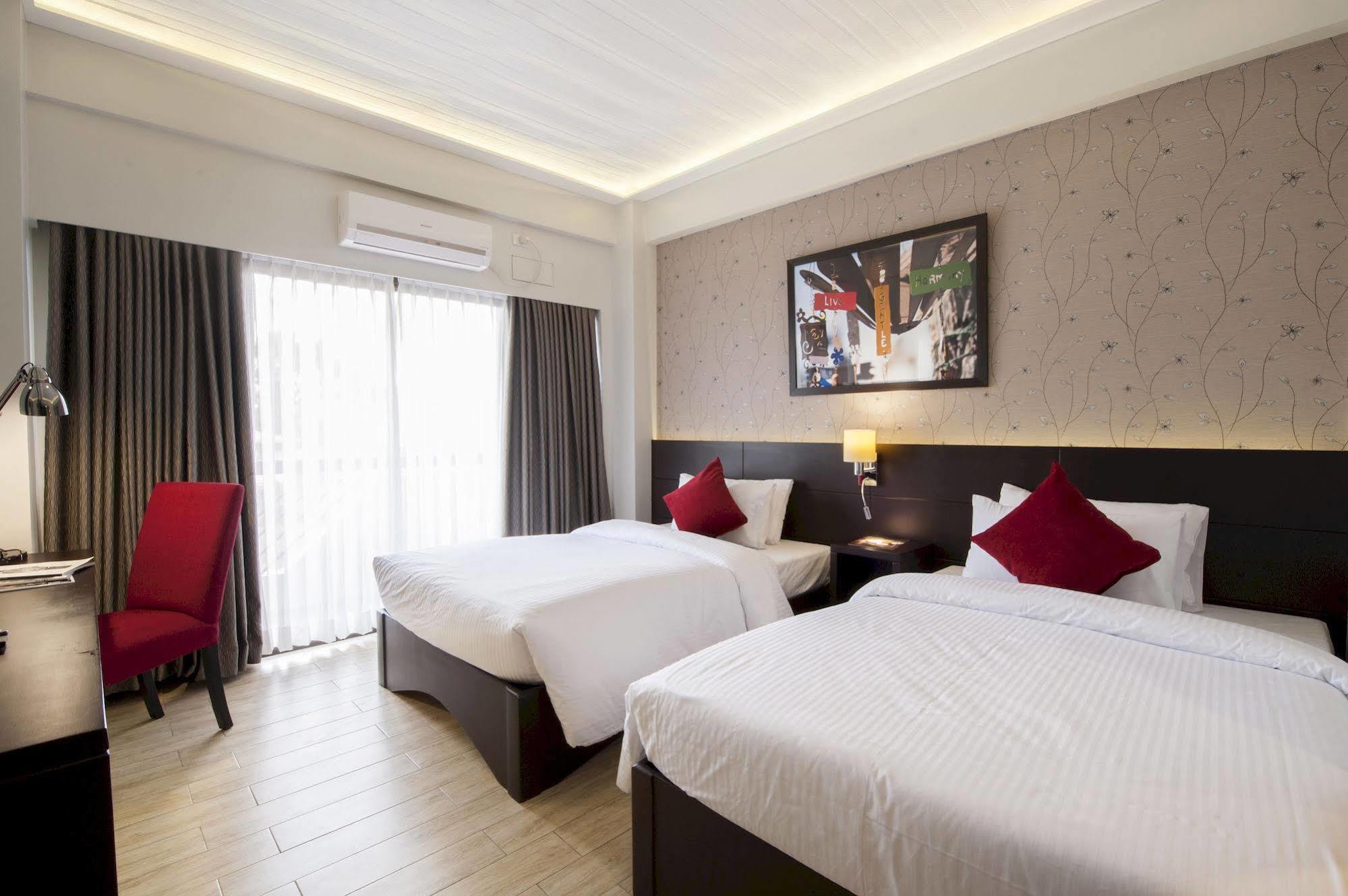 Venus Parkview Hotel Baguio City Екстер'єр фото